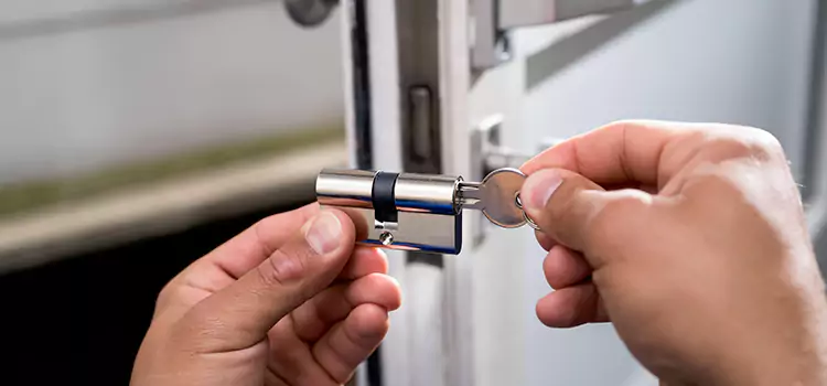 Emergency Locksmith for House Glen Avon