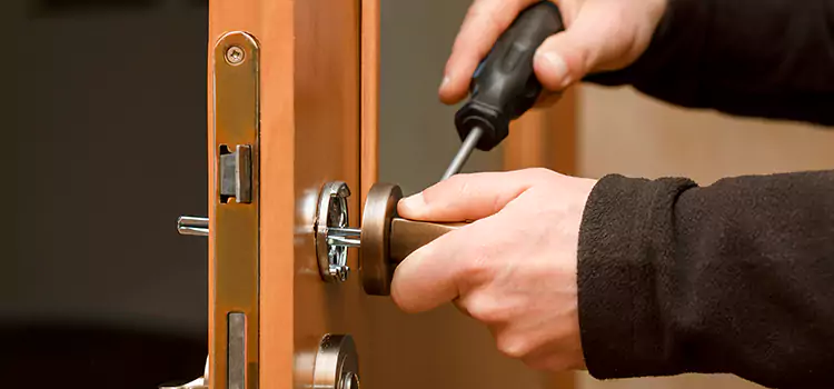 Locked Out of Your House Glen Avon